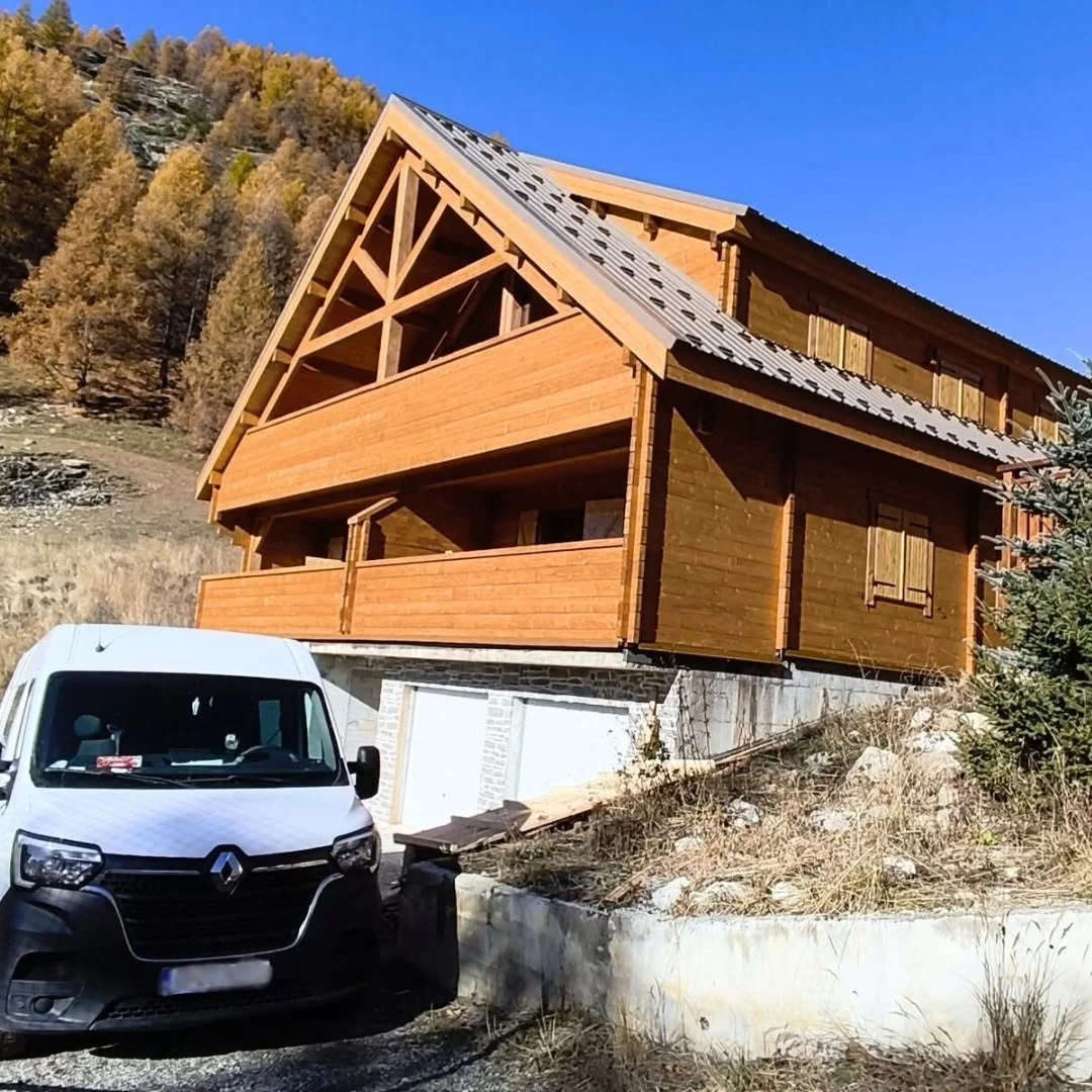 Side elevation of the completed Nordic System chalet