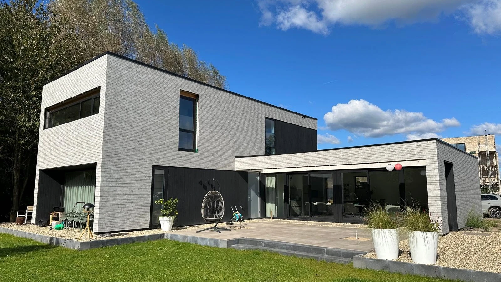 Arnhem Contemporary Timber Residence in the Netherlands