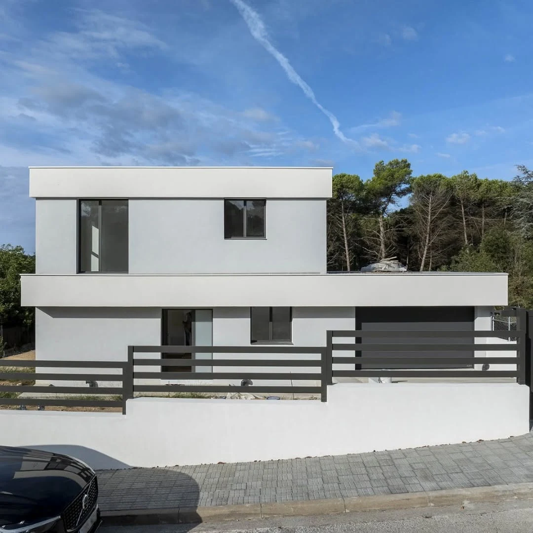 Street elevation of Begues