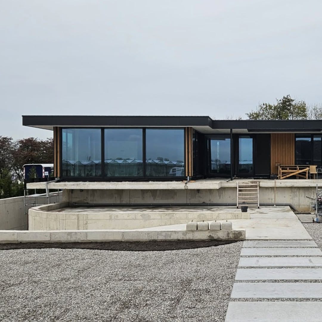Front elevation of the De Lier residence overlooking the terrace area