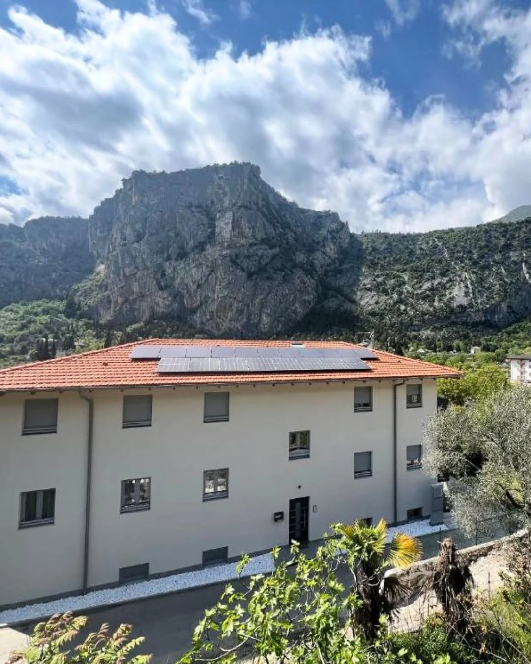 Rear elevation and photovoltaic roof of the completed building