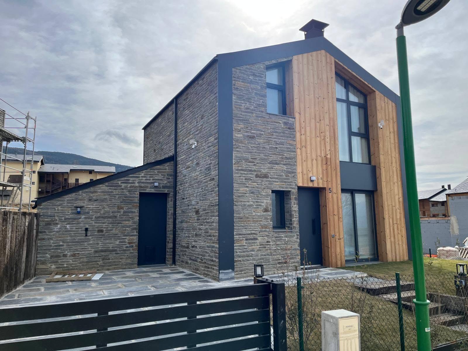 Entrance elevation of the hybrid residence